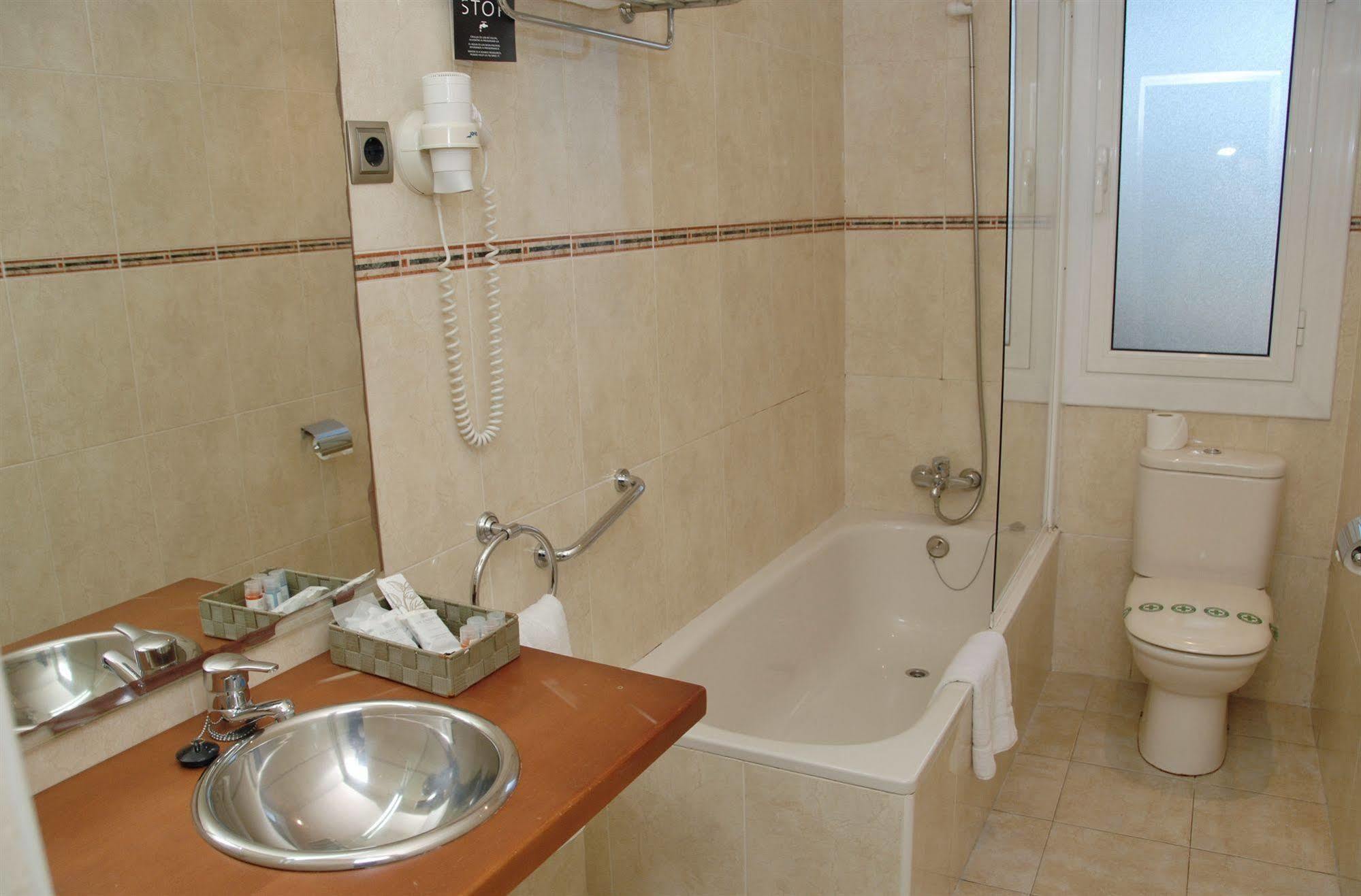 Hotel El Castell Sant Boi de Llobregat
